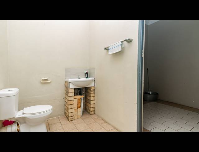 6 BEDROOM FREESTANDING FOR SALE IN BRIXTON
